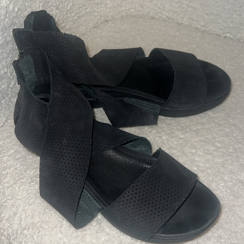 Eileen Fisher Black Sandals